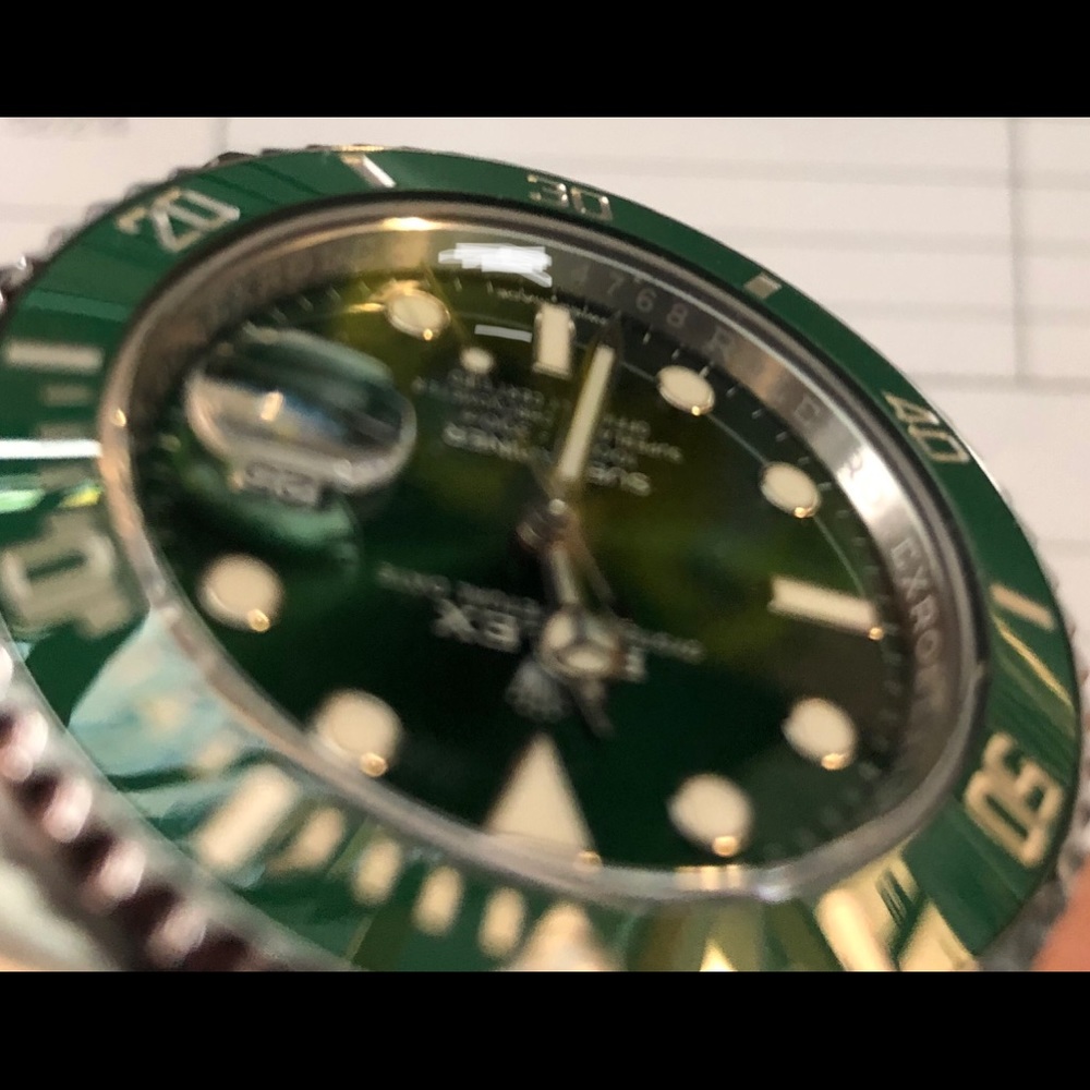Rolex Hulk Submariner Date 116610LV, Full set 2017 - Picture 7 of 15